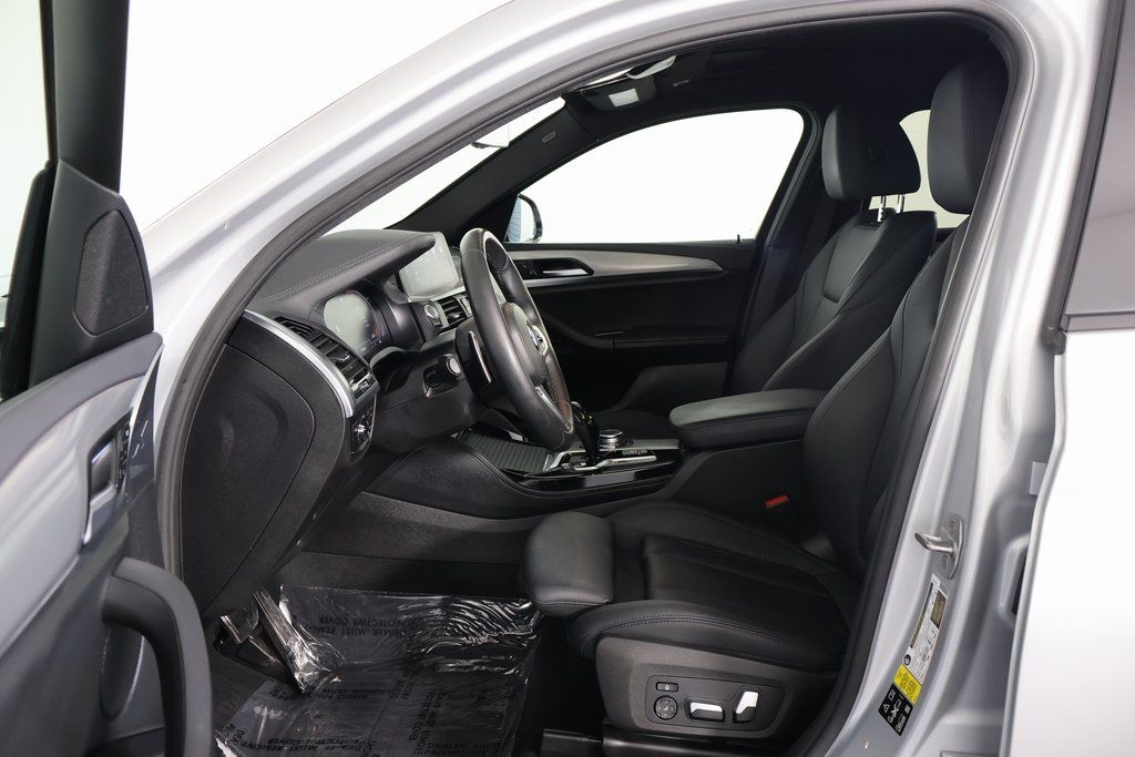 Thumbnail: 2020 BMW X4 - 10