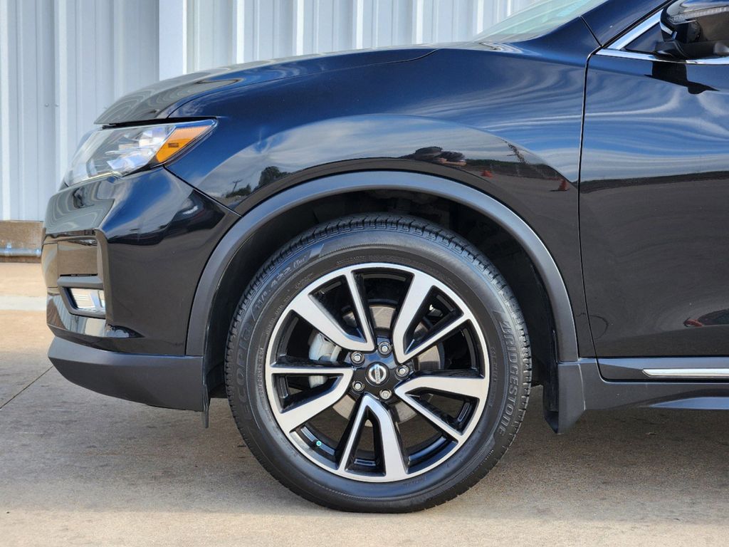 2019 Nissan Rogue SL 9