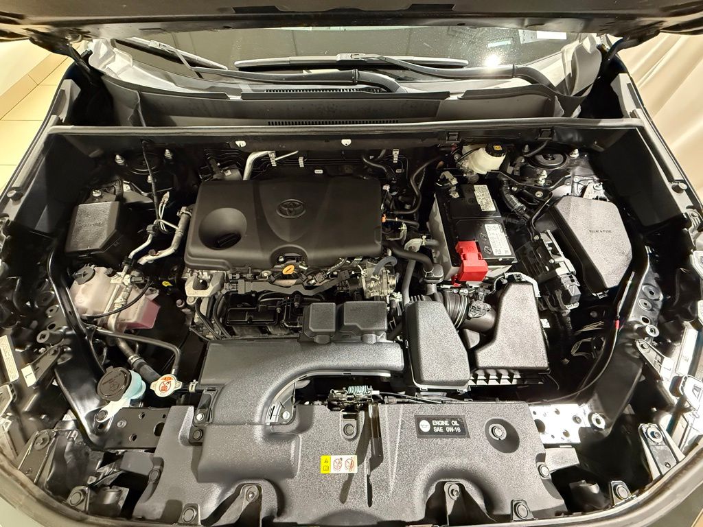 Thumbnail: 2022 Toyota RAV4 - 10