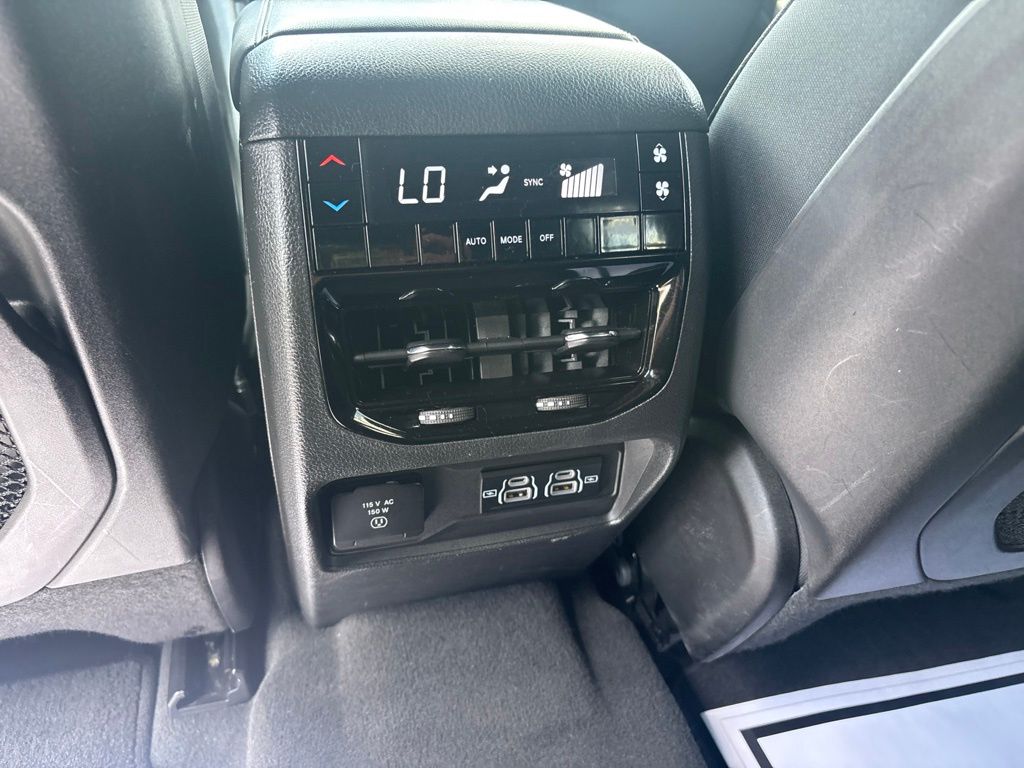 Used 2024 Jeep Grand Cherokee L SUV