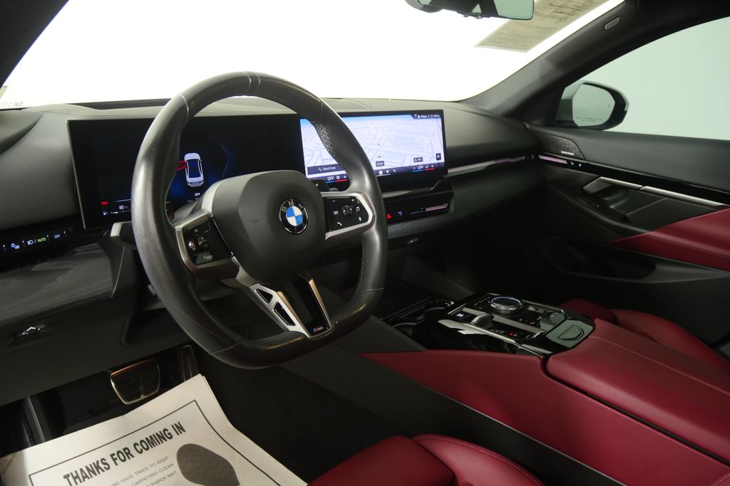Thumbnail: 2025 BMW 5 Series - 12