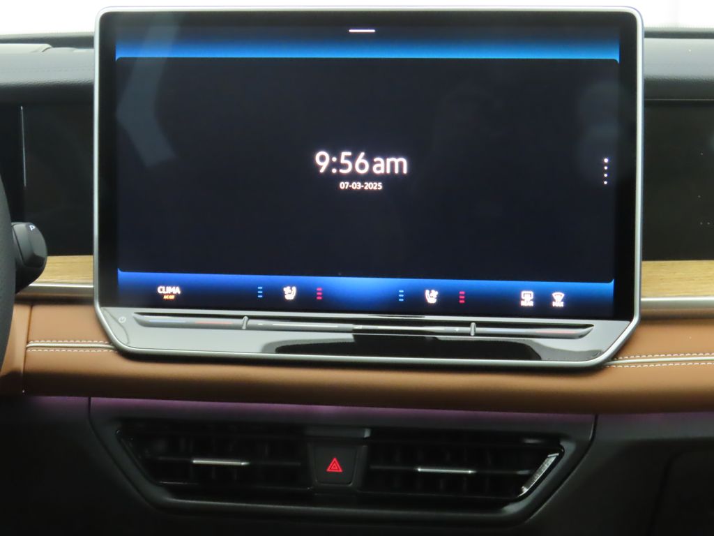 Thumbnail: 2025 Volkswagen Tiguan - 15