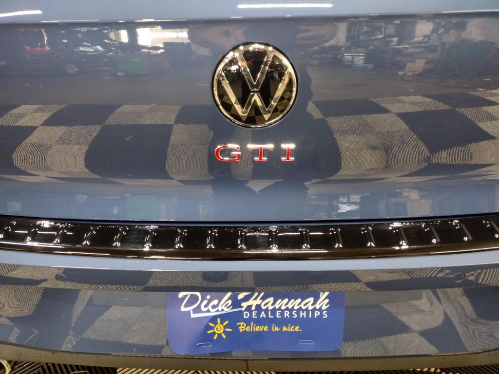 2025 Volkswagen Golf GTI 2.0T SE