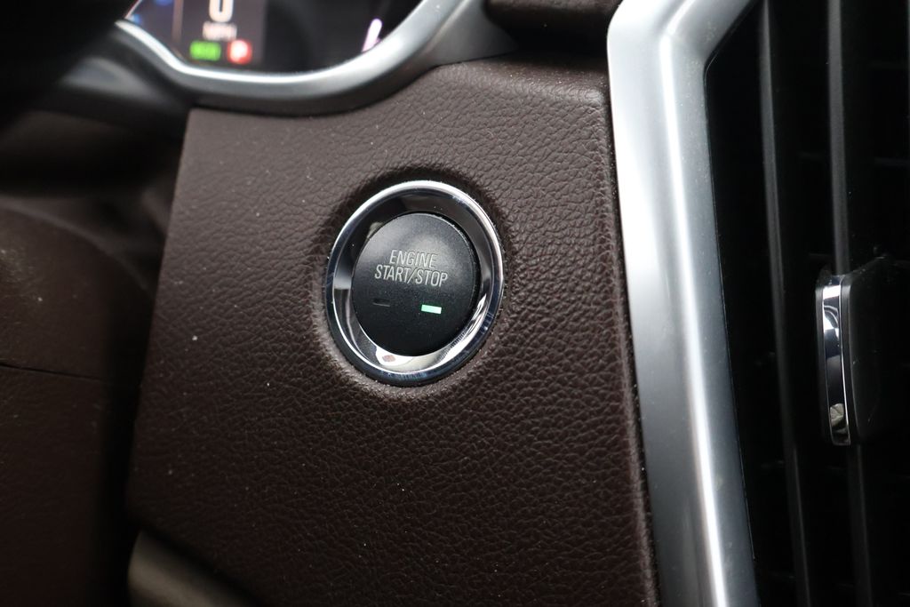 Thumbnail: 2013 Cadillac SRX - 30