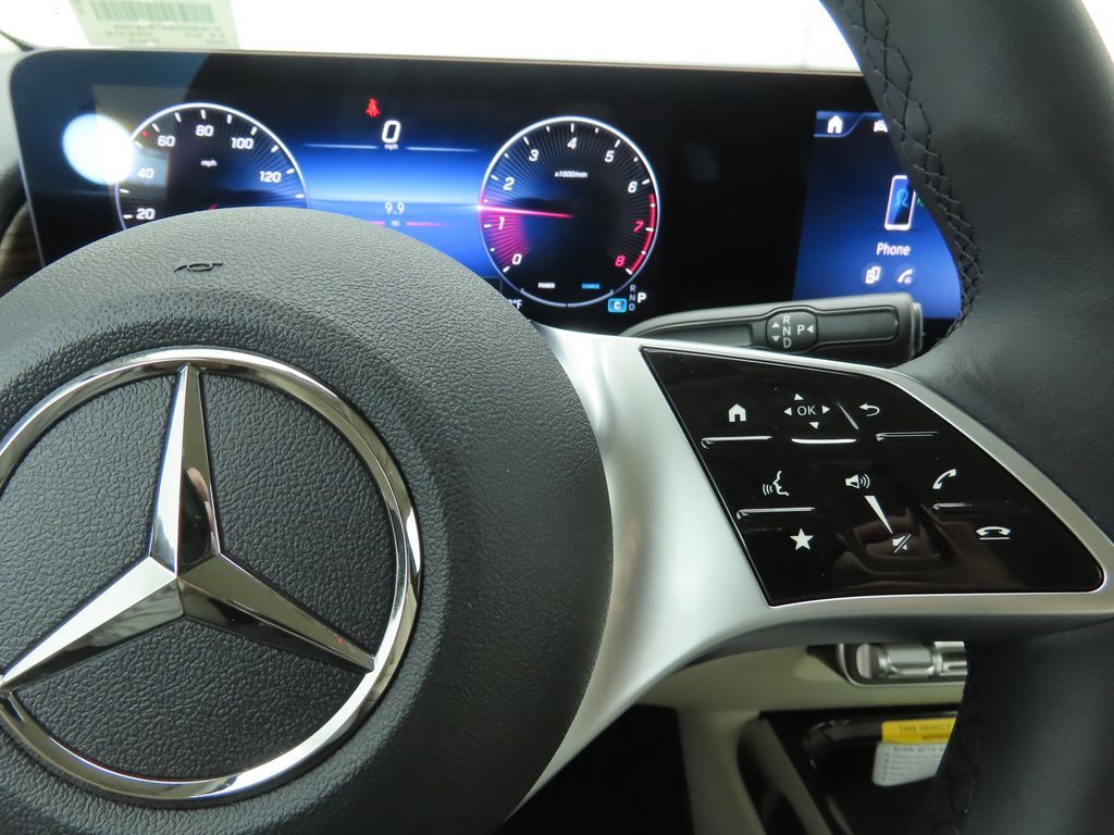 Thumbnail: 2026 Mercedes-Benz GLB - 12