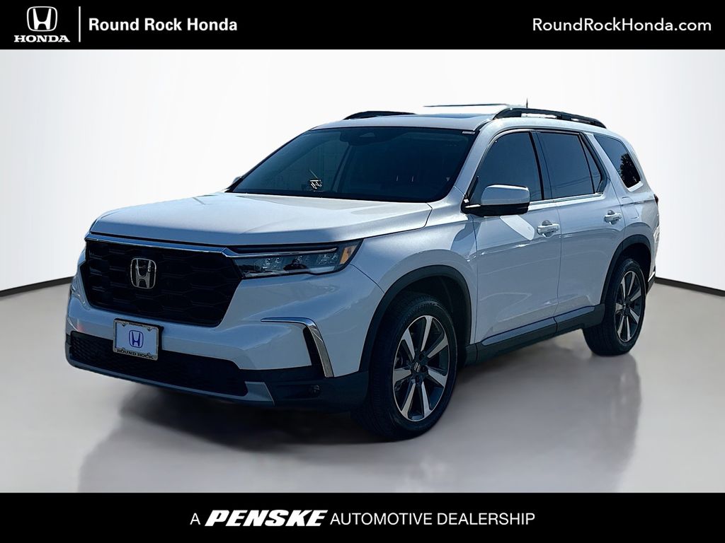 2025 Honda Pilot Touring -
                Round Rock, TX