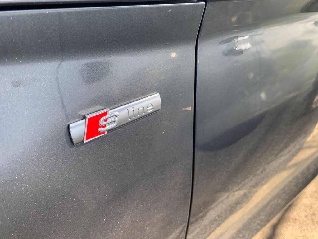 Thumbnail: 2022 Audi Q5 - 2