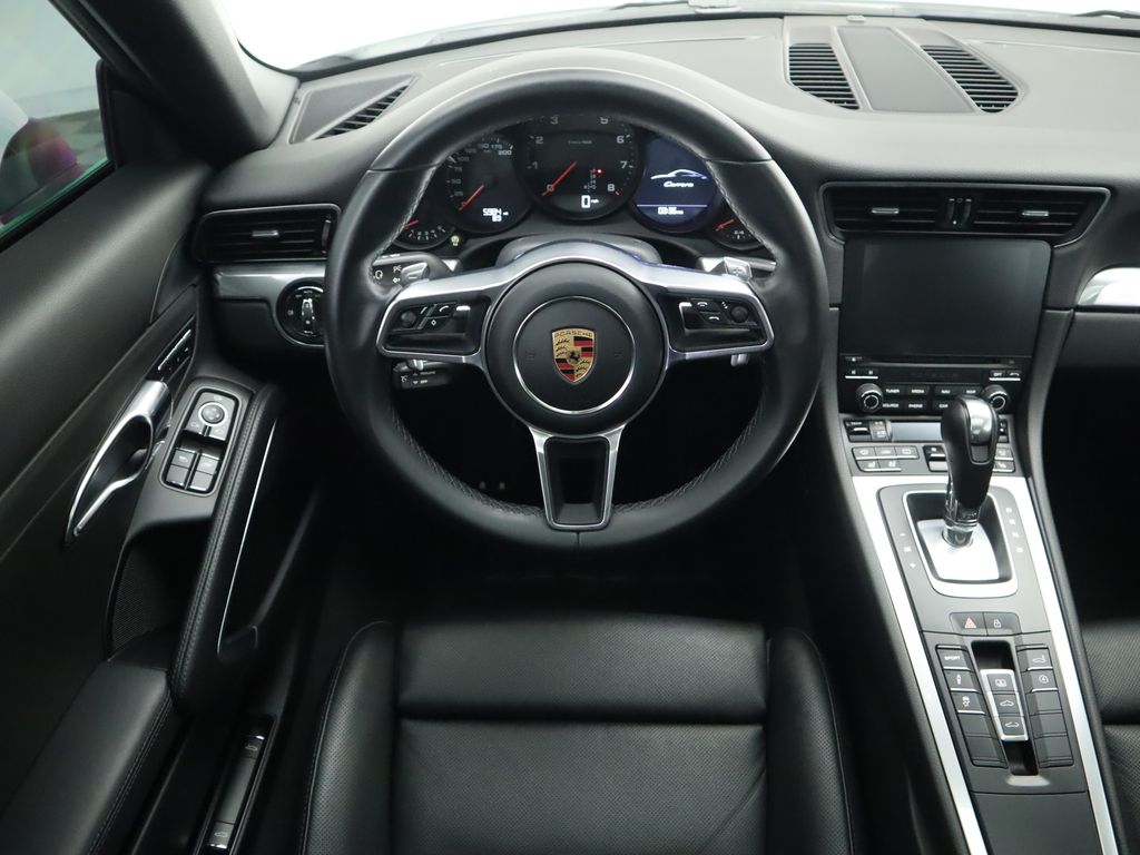 Thumbnail: 2019 Porsche 911 - 13