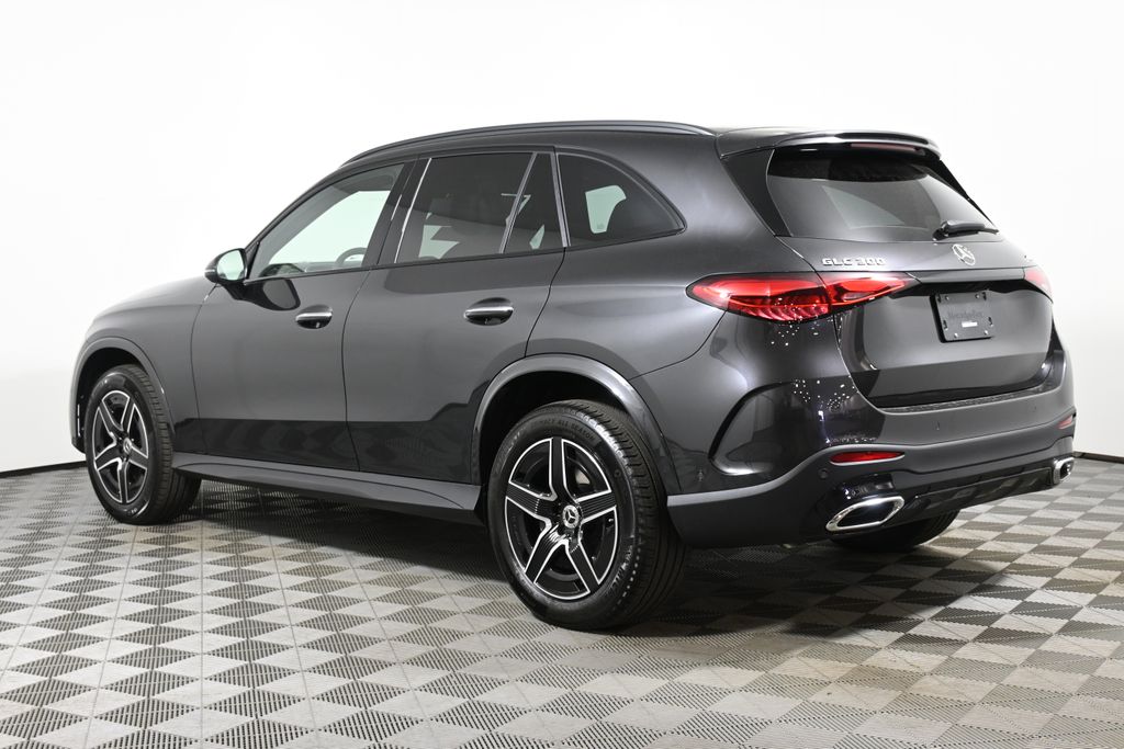 2025 Mercedes-Benz GLC 300 5
