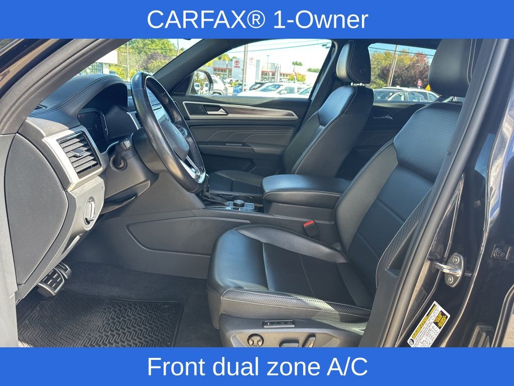 2022 Volkswagen Atlas Cross Sport V6 SEL R-Line photo 9