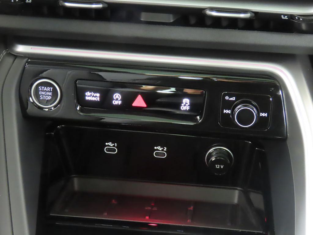 Thumbnail: 2025 Audi Q5 - 19