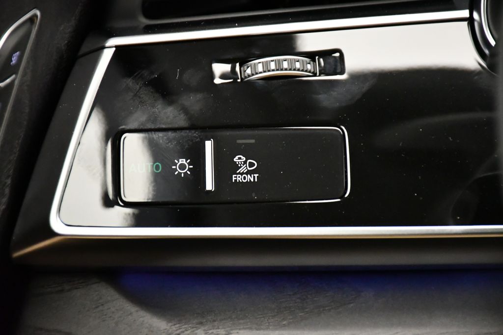Thumbnail: 2026 Audi Q7 - 21