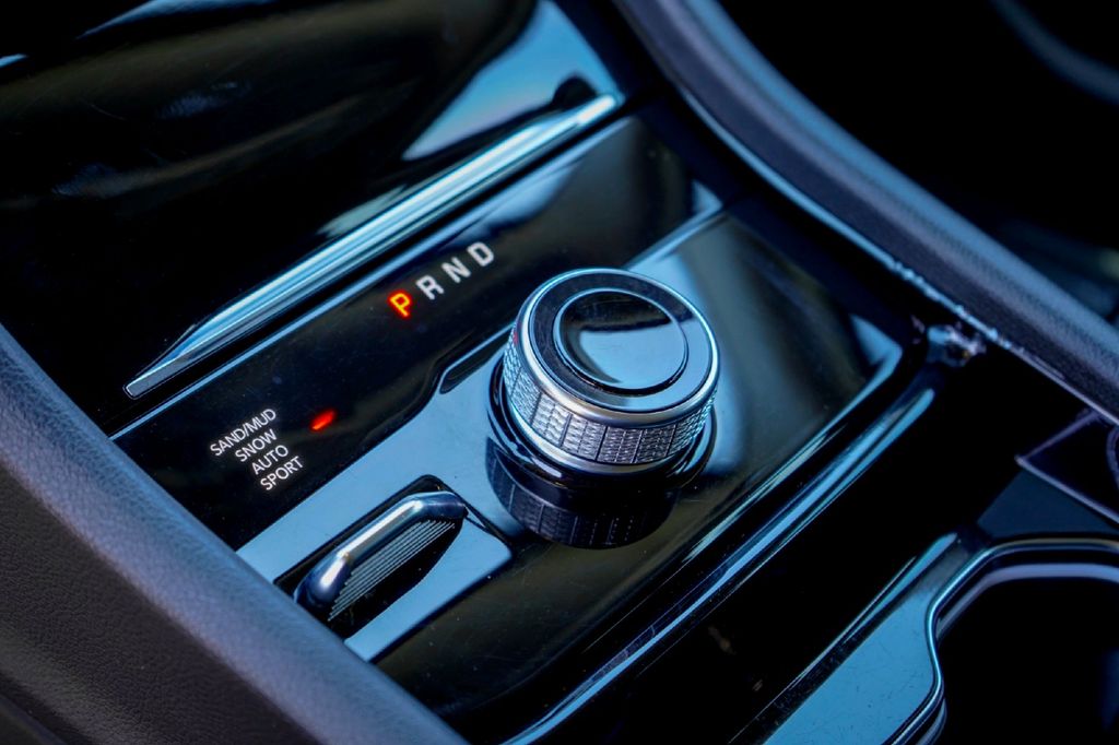 Used Car 2023 Jeep Grand Cherokee L  Limited For Sale Under $35,000 In Taylor, Texas