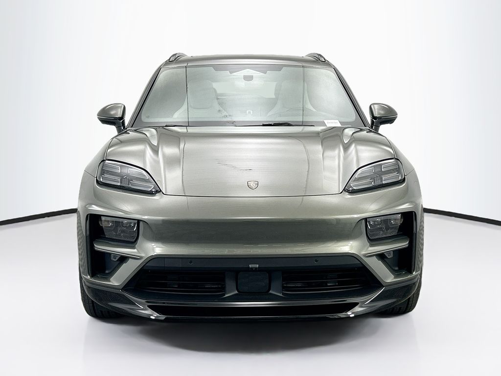 Thumbnail: 2025 Porsche Macan - 10