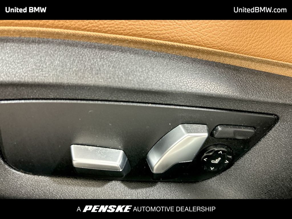 2019 BMW 5 Series 540i 12