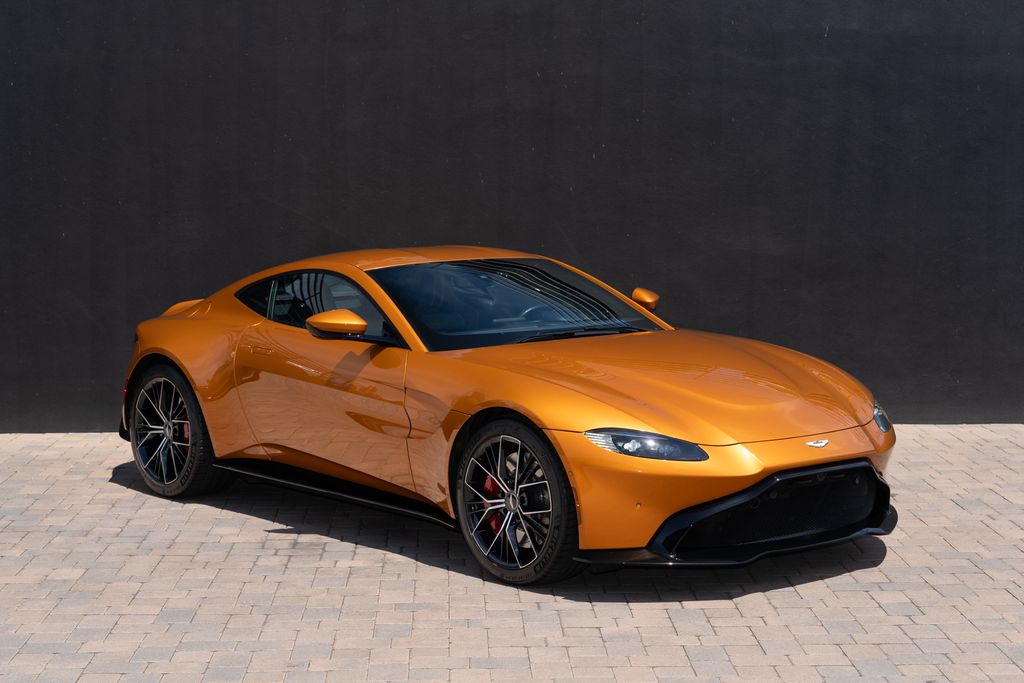/2021 Aston-Martin Vantage