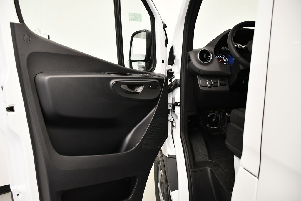 Thumbnail: 2026 Mercedes-Benz Sprinter - 24
