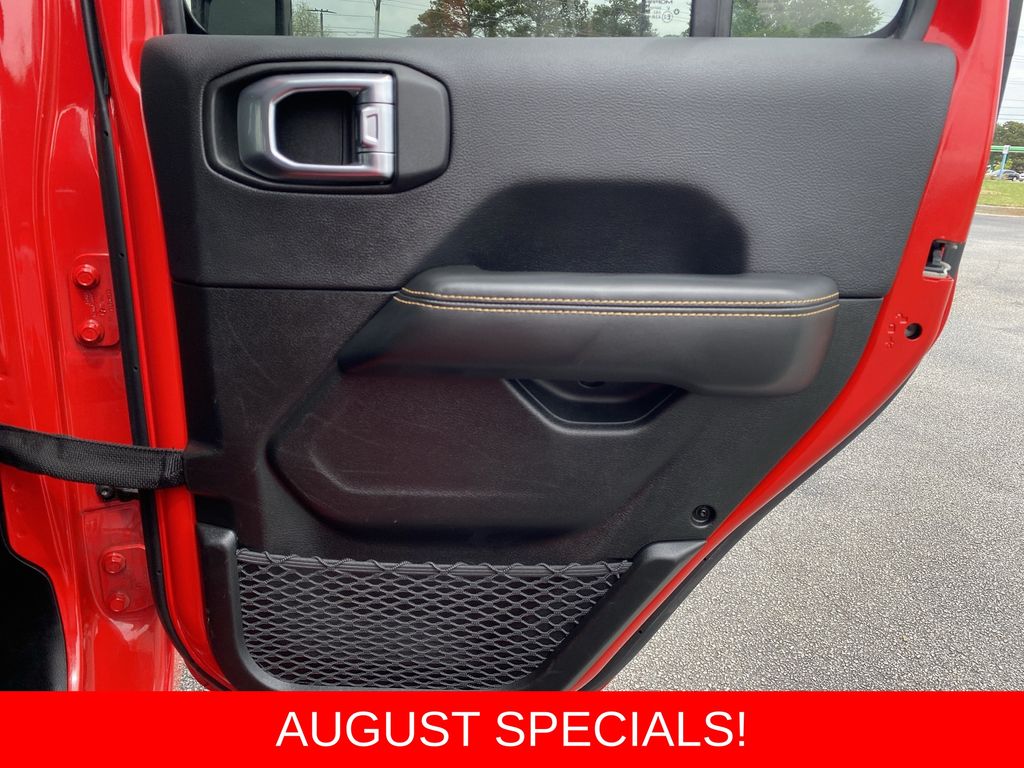 Used 2025 Jeep Wrangler SUV