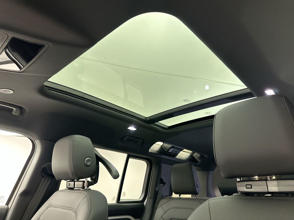 Thumbnail: 2026 Land Rover Defender - 11