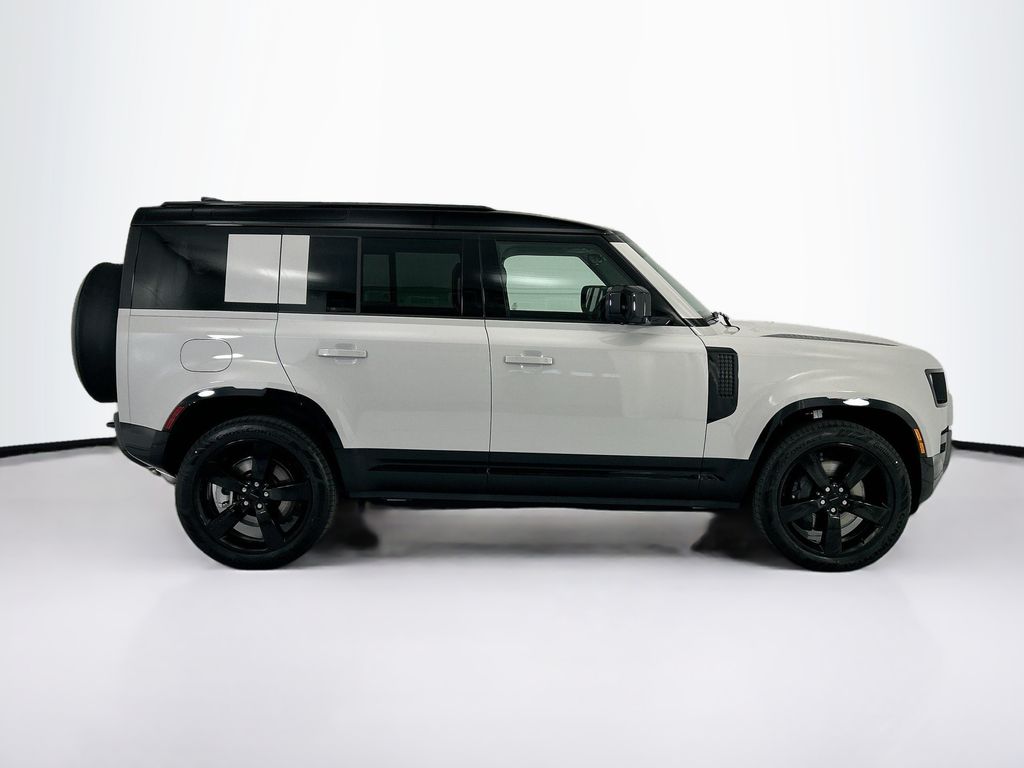 Thumbnail: 2026 Land Rover Defender - 4