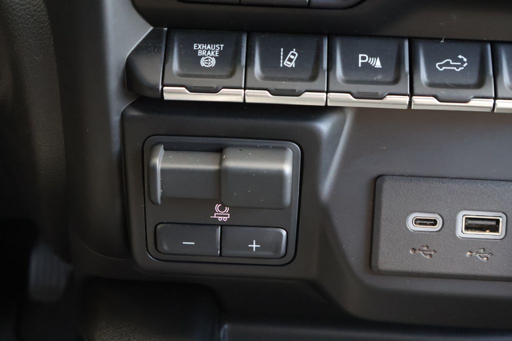 Thumbnail: 2023 Chevrolet Silverado 2500 - 26