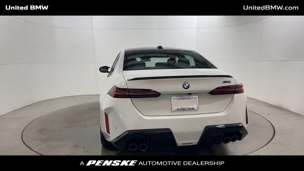 Thumbnail: 2026 BMW M5 - 7