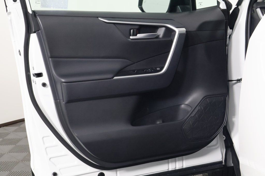 Thumbnail: 2024 Toyota RAV4 - 12