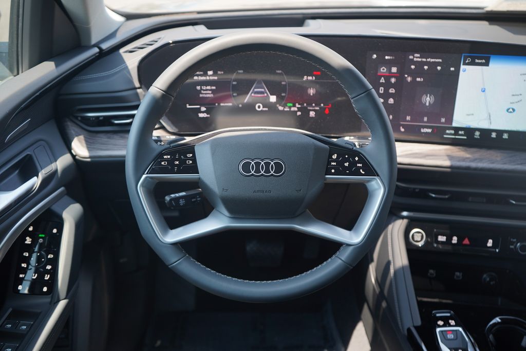 Thumbnail: 2025 Audi Q5 - 9