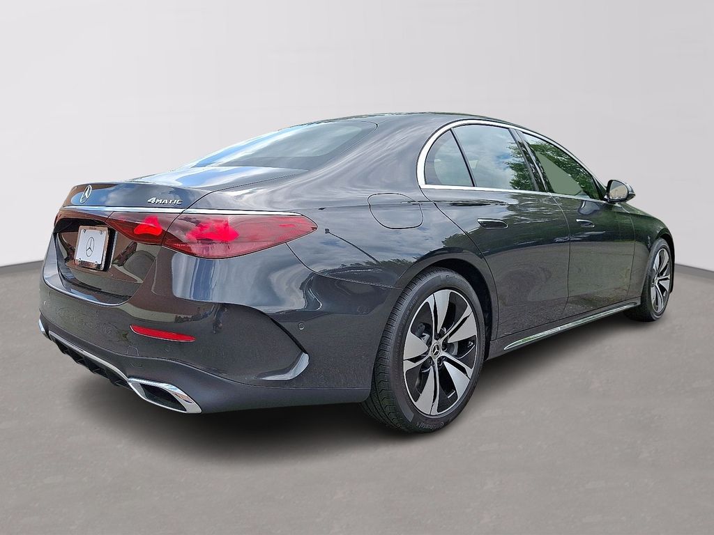 Thumbnail: 2026 Mercedes-Benz E-Class - 3