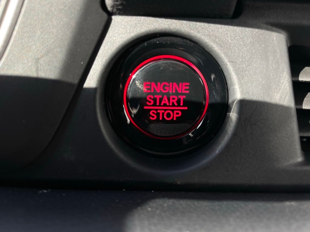 2025 Honda Pilot Black Edition 22