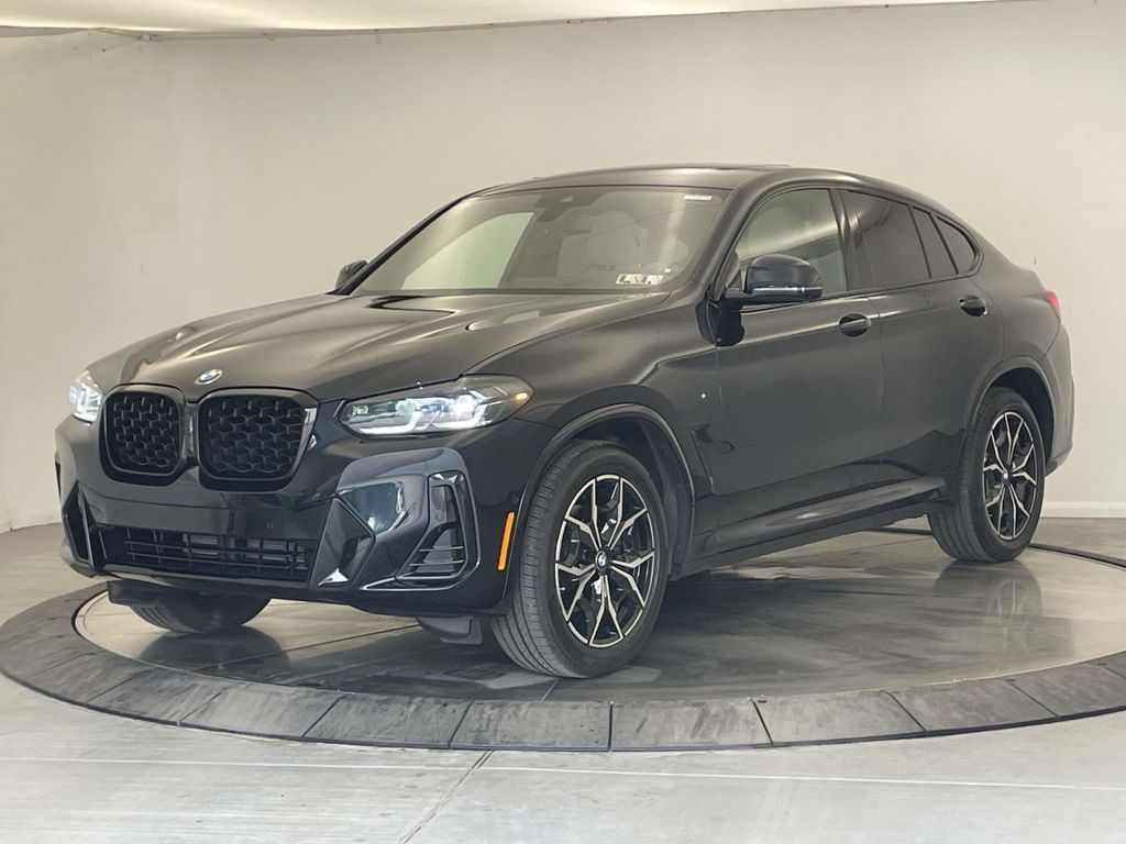 2025 BMW X4 xDrive30i