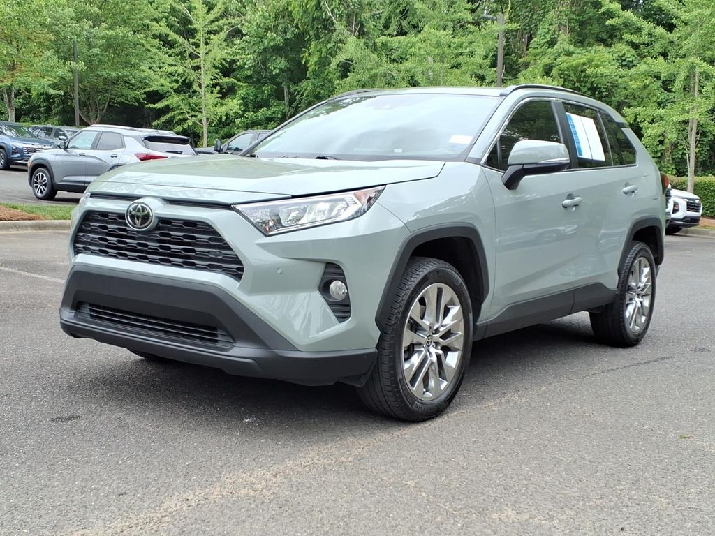 ToyotaRAV428