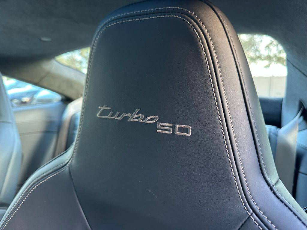 Thumbnail: 2025 Porsche 911 - 18