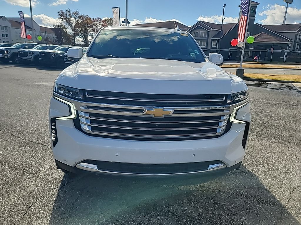 2022 Chevrolet Suburban High Country 2