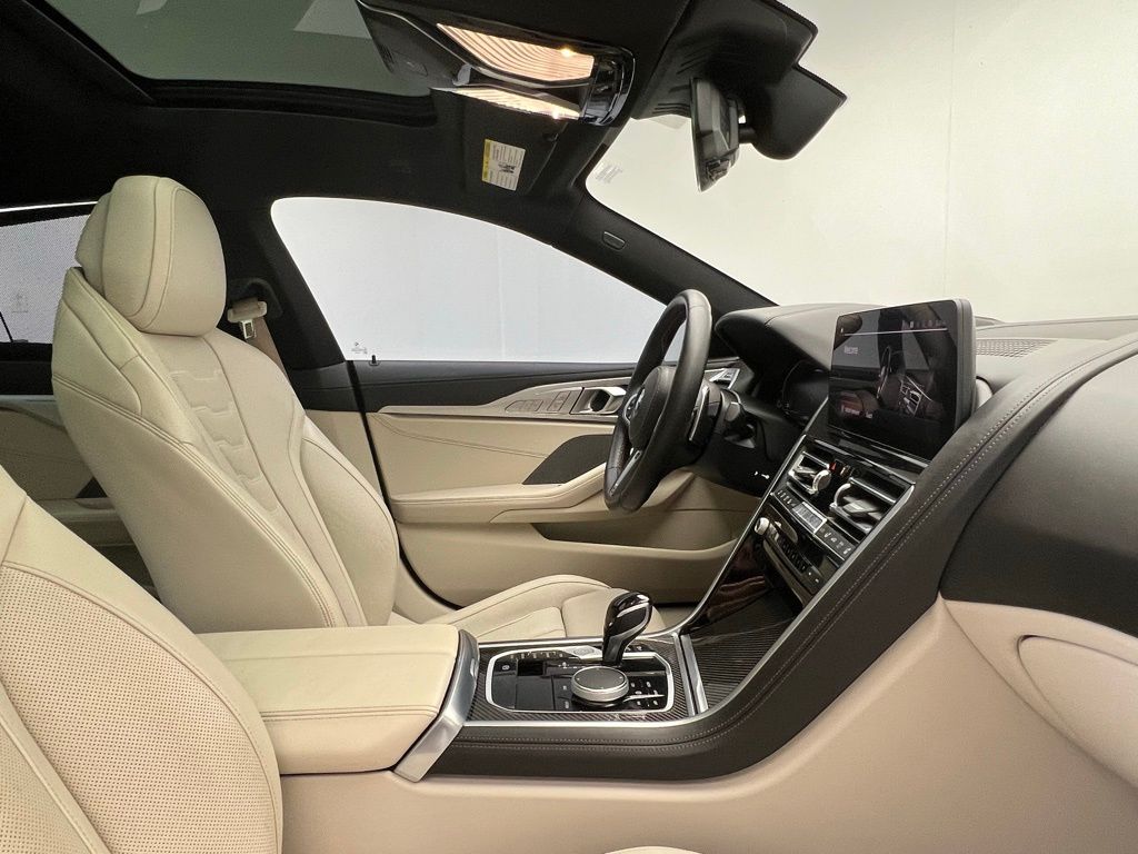 Thumbnail: 2023 BMW 8 Series - 6