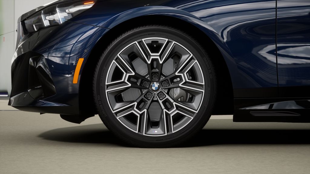 Thumbnail: 2025 BMW i5 - 7