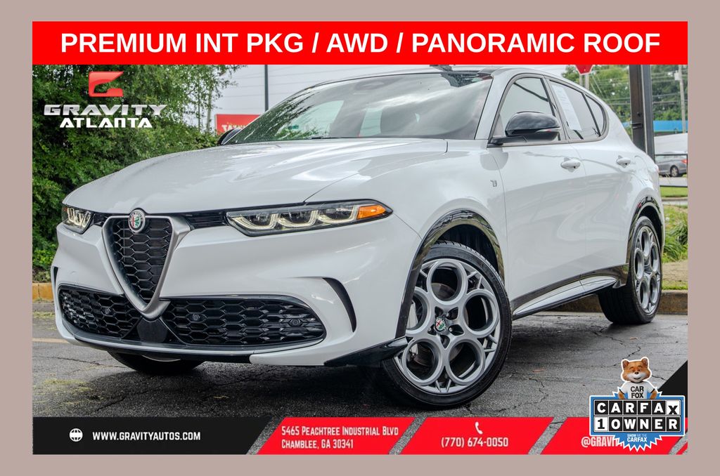 Alfa White 2024 Alfa Romeo Tonale SUV / Crossover All-Wheel Drive 6-Speed Automatic