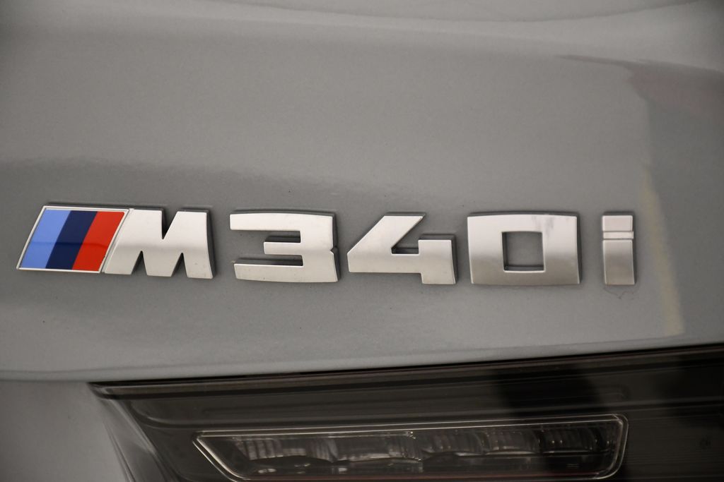 Thumbnail: 2025 BMW 3 Series - 10