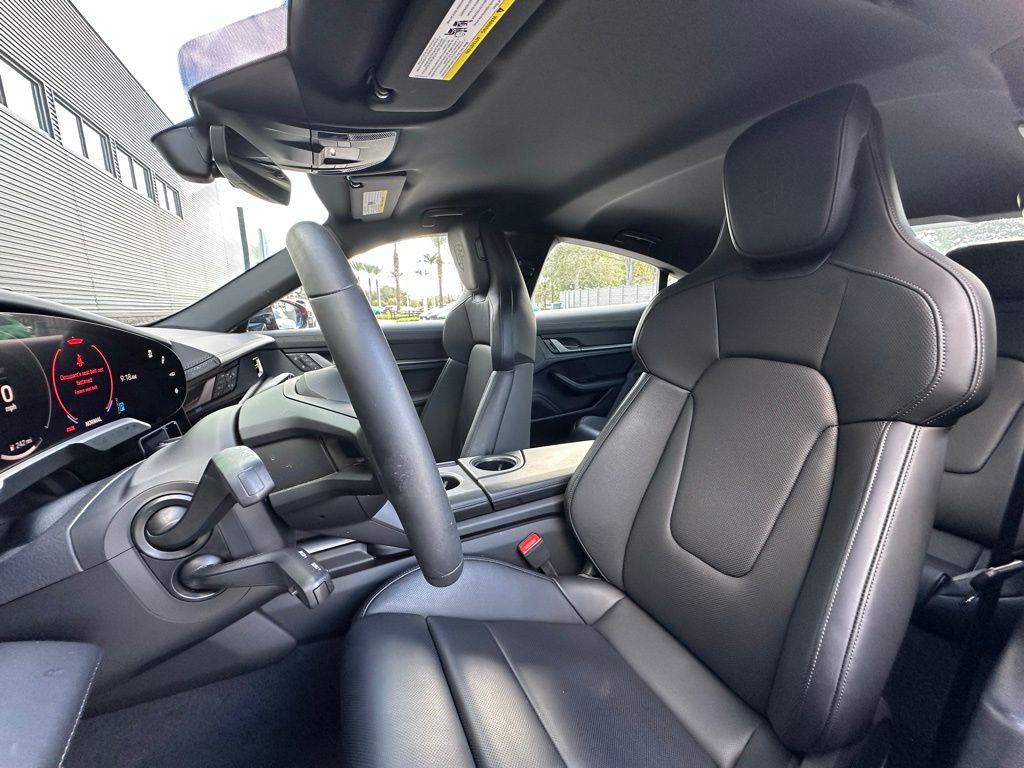 Thumbnail: 2025 Porsche Taycan - 5