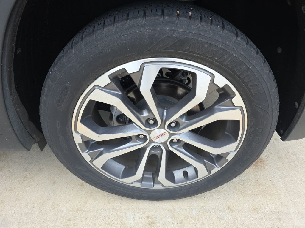 Used 2019 Black GMC SLT image 7