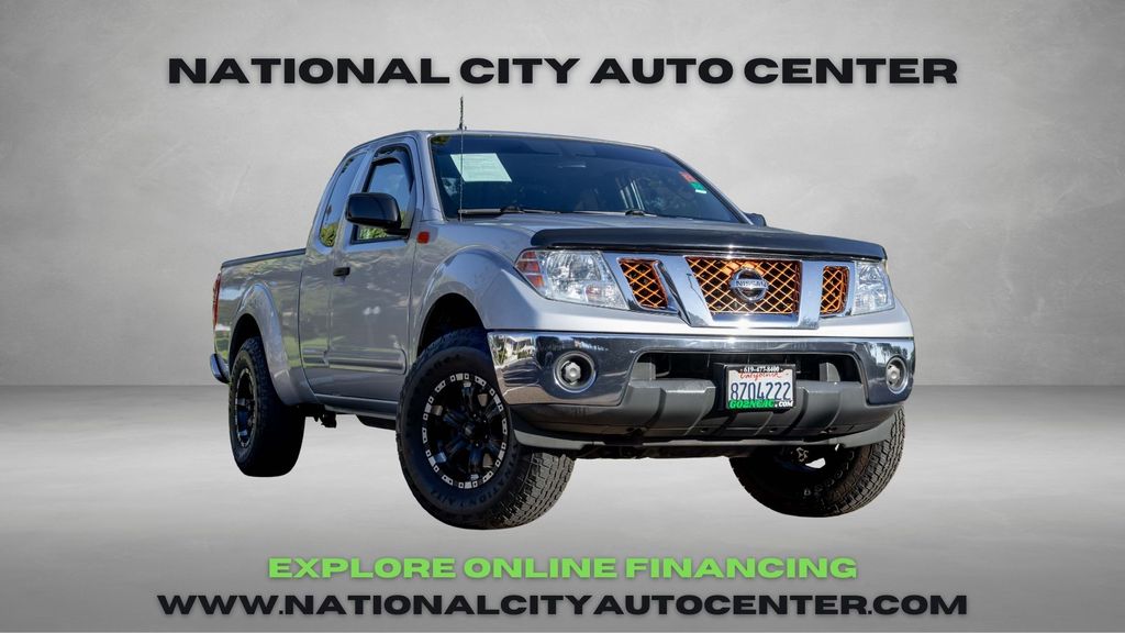 2010 Nissan Frontier SE's photo