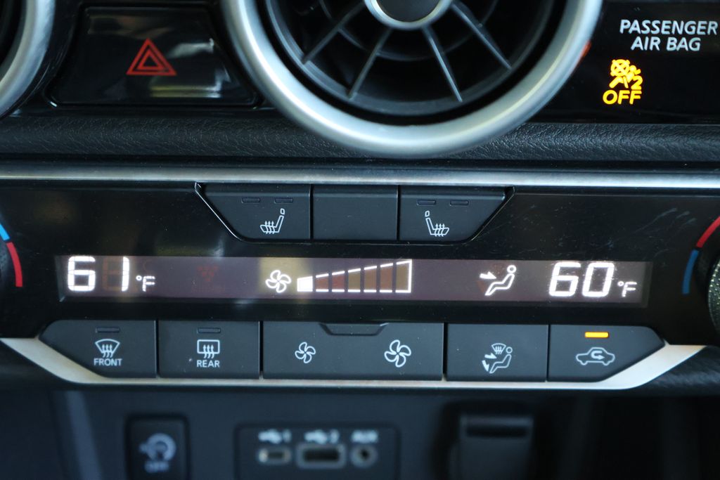 Thumbnail: 2025 Nissan Sentra - 18