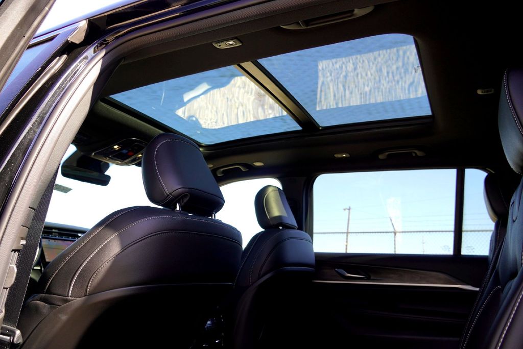 New Car 2025 Jeep Grand Cherokee L  Limited For Sale Under $50,000 In Taylor, Texas