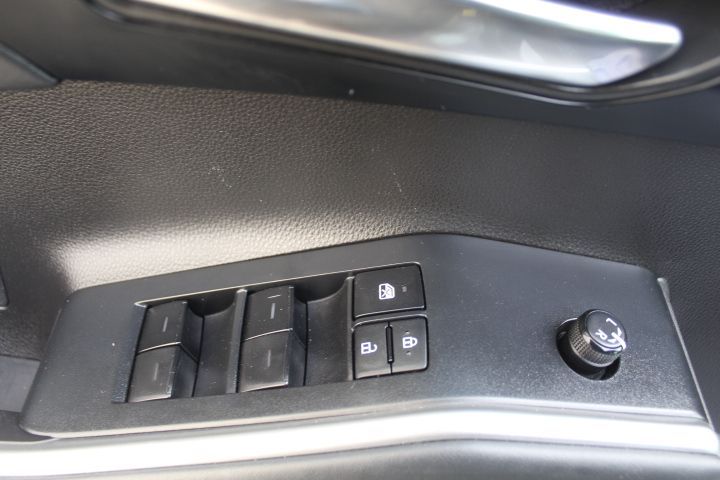 Used Car 2022 Toyota Highlander  Xse For Sale Under $35,000 In Georgetown, Texas