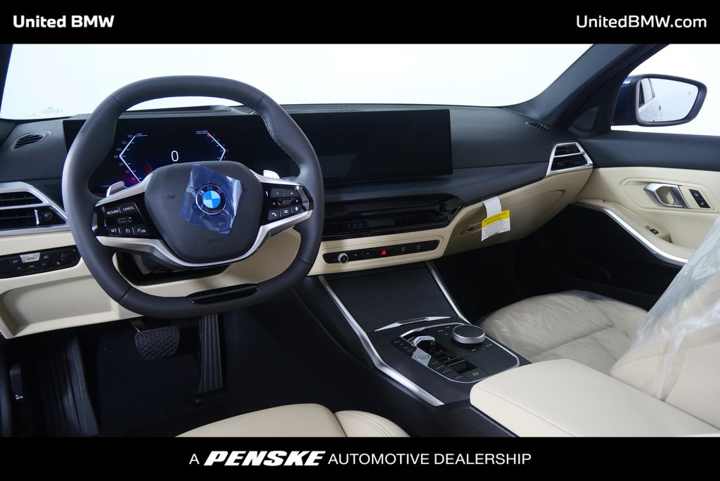 Thumbnail: 2026 BMW 3 Series - 18