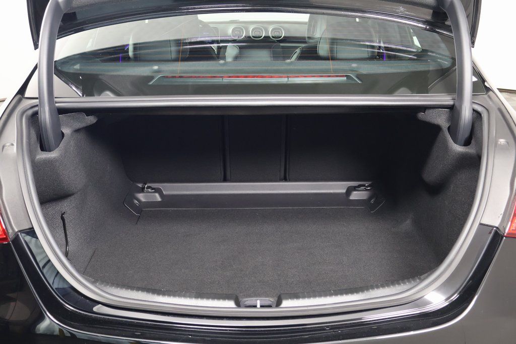 Thumbnail: 2025 Mercedes-Benz C-Class - 14