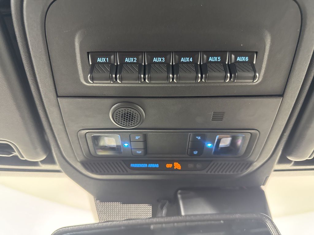 Thumbnail: 2022 Ford Bronco - 22