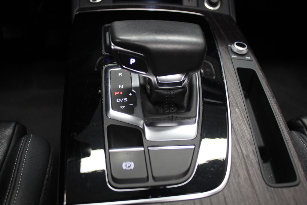 Thumbnail: 2024 Audi Q5 - 15