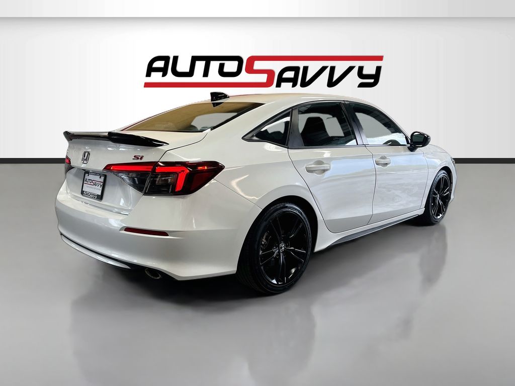 Used 2025 White Honda  image 7