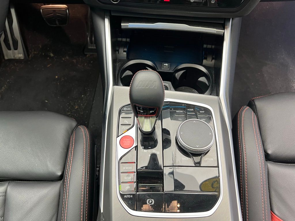 Thumbnail: 2025 BMW M2 - 12